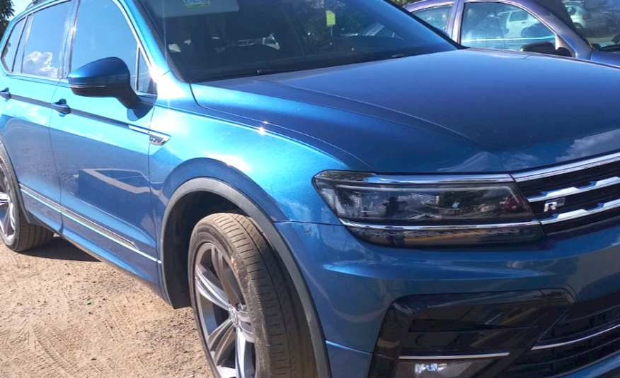 2020 *Volkswagen *Tiguan